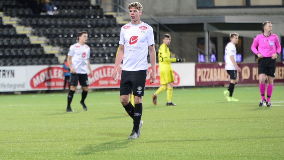 SURT TAP: Mathias Sundberg tykkjer laget hadde fortent å gå vidare mot ein kynisk motstandar.