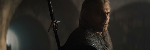 Den nye The Witcher-traileren byr på mye dramatikk og storslåtte kampscener