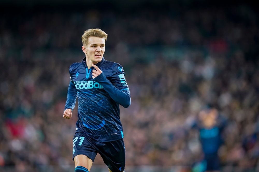 Madrid, Spania 20191123.
Martin Ødegaard i aksjon for Real Sociedad under storkampen mot Real Madrid på Santiago Bernabéu i Madrid. Ødegaard, som er utlånt til Real Sociedad fra Real Madrid, spilte hele kampen mellom de to spanske La Liga klubbene. Kampen endte 3-1 til Real Madrid.
Foto: Heiko Junge / NTB scanpix