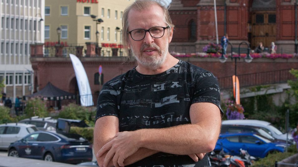 Artikkelforfatter Håvard Fossen er journalist i Inside Telecom, og var på pressekonferansen der Telenor fortalte om at de bytter ut Huawei som leverandør av radioaksessnettet med Ericsson. At det blir en 4-5 år lang overgangsperiode har skapt endel uro.