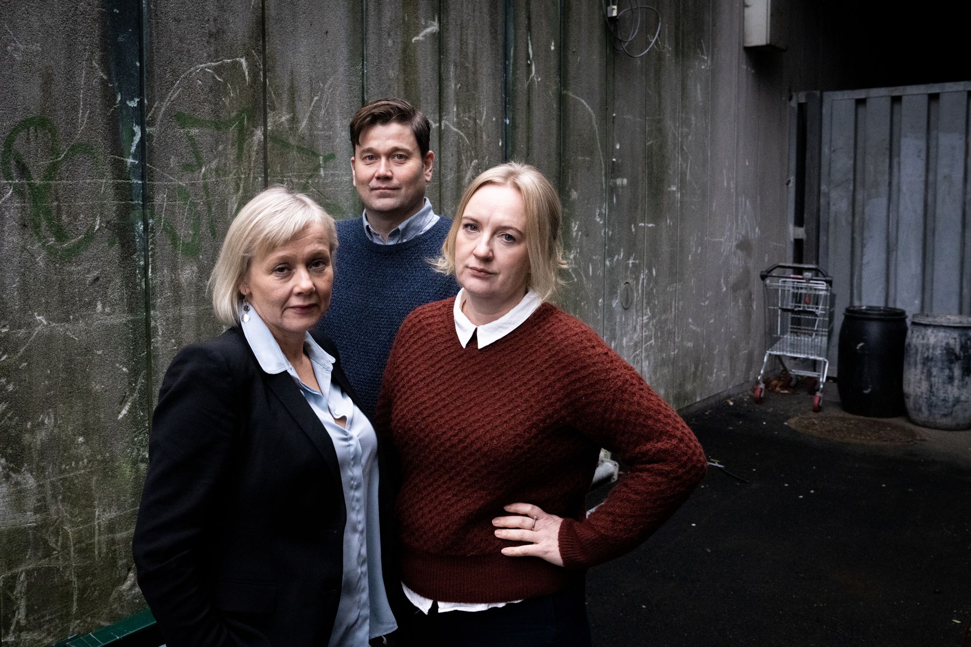 Bergens Tidende-journalistane Kjersti Mjør, Kjetil Gillesvik og debattleiar Liv Skotheim.