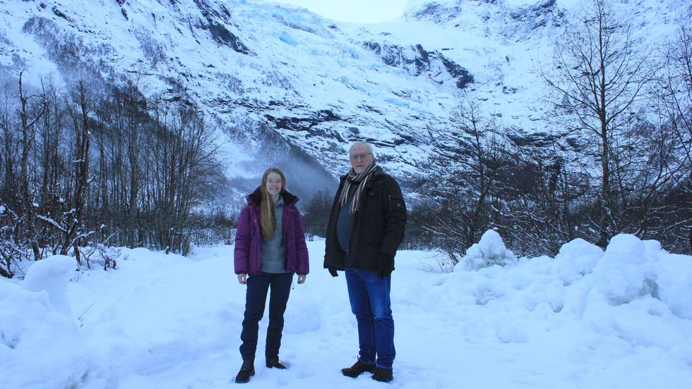 VIL SATSA: Karianne Dvergsdal Bøyum og Kjell Fodnes er to av grunneigarane som håpar å realisera den nye innfallsporten.