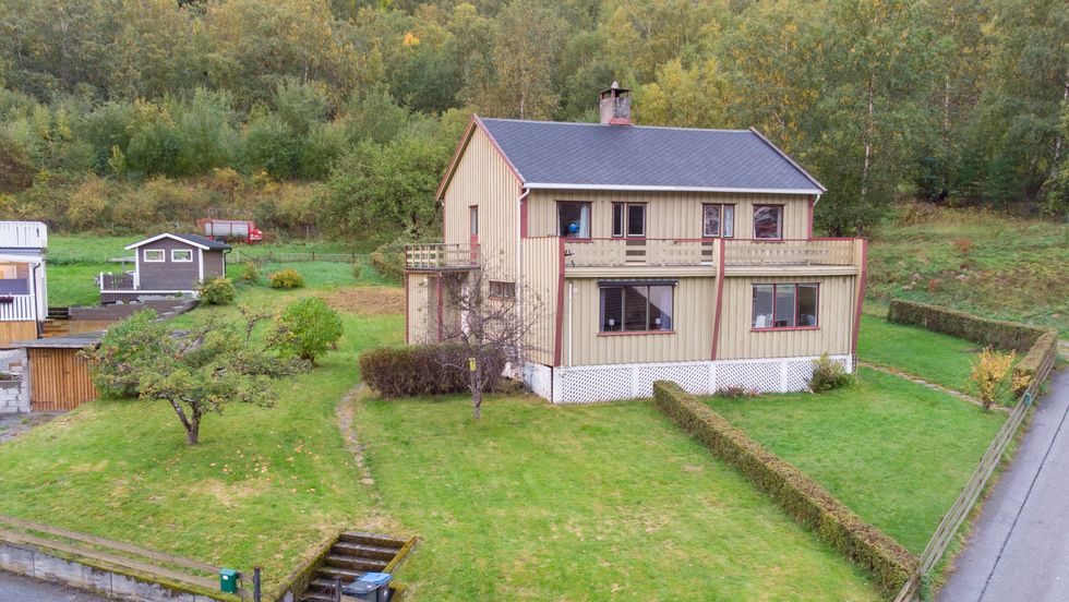 SELD: Løytnant Lems veg 24 A på Årdalstangen vart seld for 1,175,000 millionar kroner.