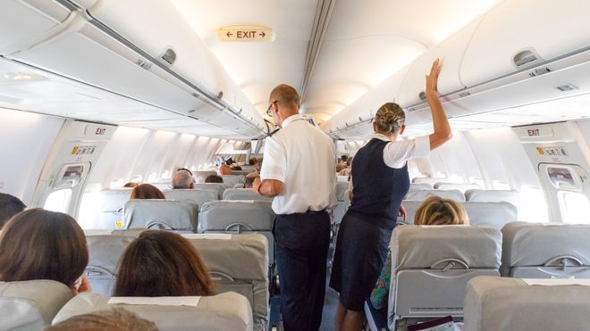 Einsteins tidrom har talt: De langsomme passasjerene må inn i flyet først