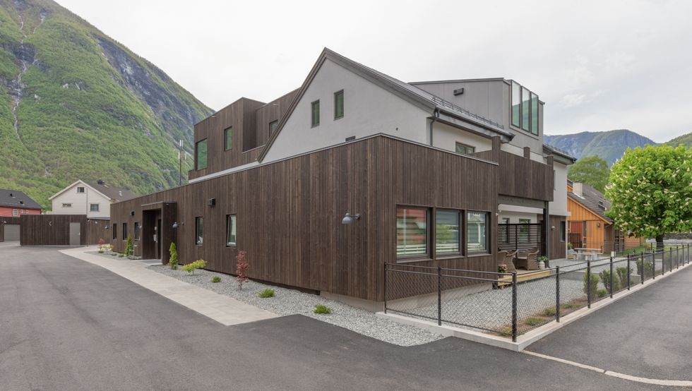 Den siste av leilegheitene i Storevegen 28 i Årdal blei selt for 975 000 kroner.