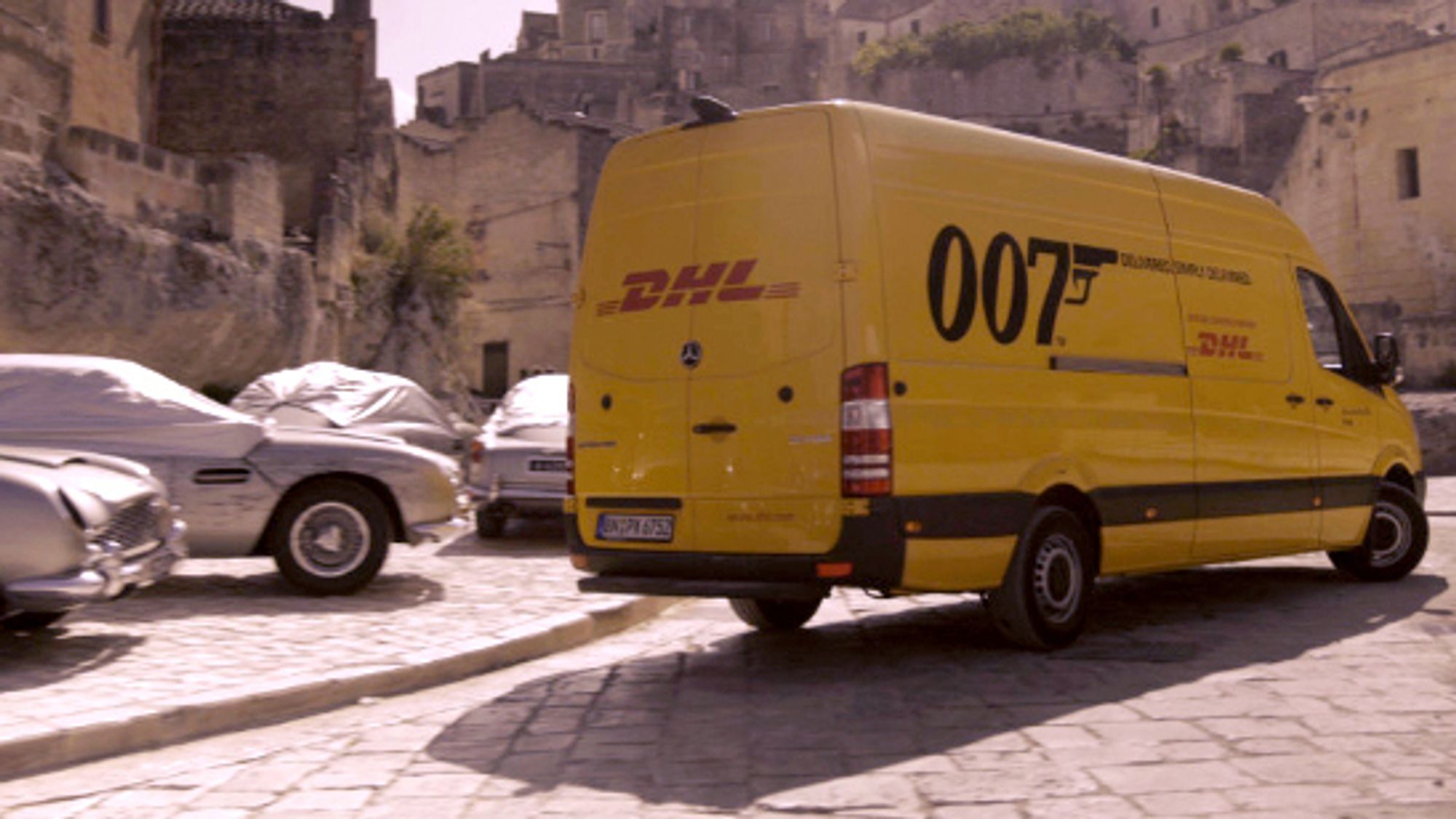 DHL hjalp James Bond rundt i Norge og andre land