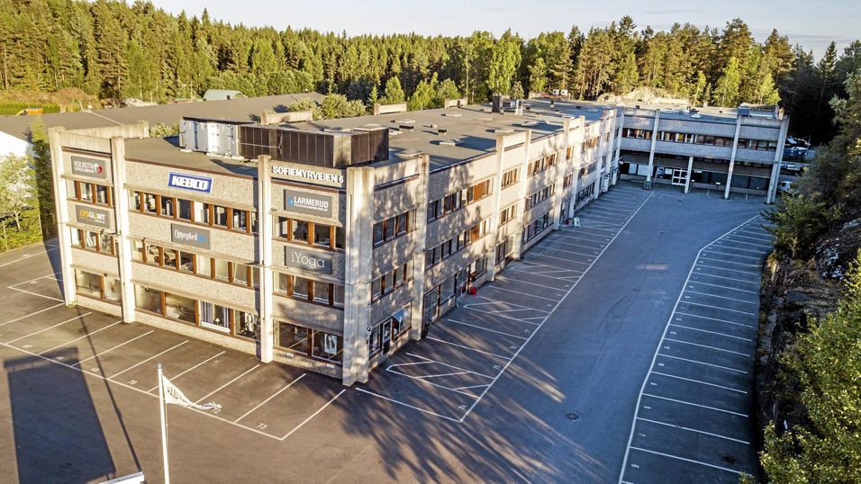 POKER: I dette bygget, i lokalene til Oppegård Avis, ble det avslørt en ulovlig pokerklubb. Som attpåtil ble ranet...