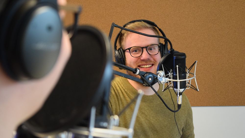 Kjetil M. Golid har utdanning innen både grafisk design og informatikk. På fritiden kombinerer han disse. Vi har derfor krydret dette intervjuet med noen eksempler på dette.