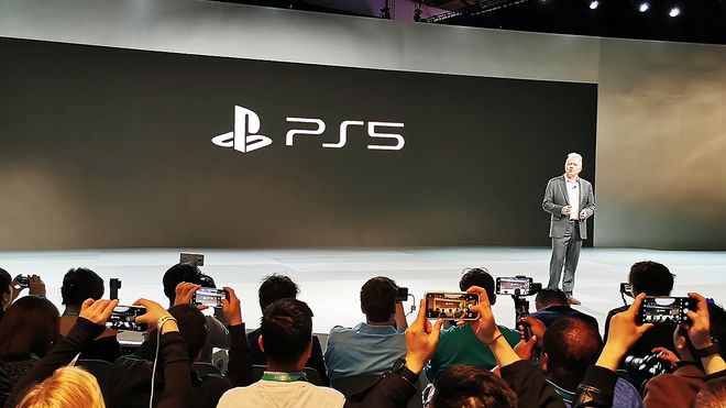 PLAYSTATION 5 I HANDELEN FØR JUL