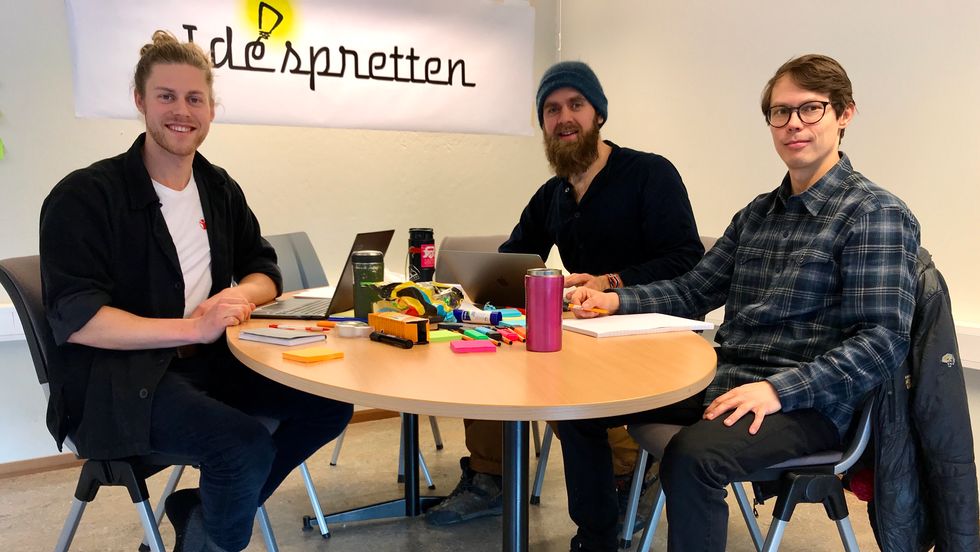 DRIFTIG TRIO: Daniel Green, Sivert Hammer og Petter Olsen håpar å skapa eit miljø for folk som er interesserte i innovasjon og entreprenørskap.