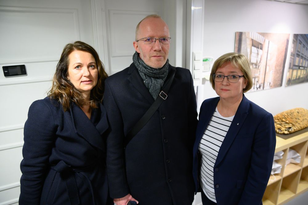 Assisterende generalsekretær Reidun Kjelling Nybø, generalsekretær Arne Jensen og styreleder Hanna Relling Berg i Norsk Redaktørforening.
