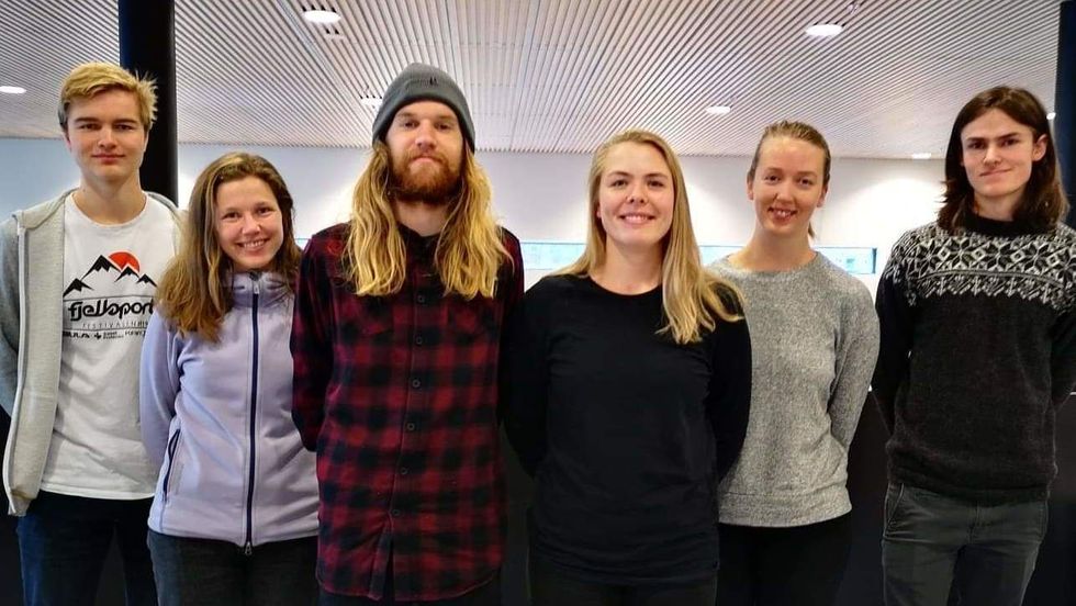 HURRA: Denne gjengen stakk av med sigeren i konkurransen som vart arrangert av Sogn Næring, Kunnskapsparken i Sogn og Fjordane og Fjellsportfestivalen.