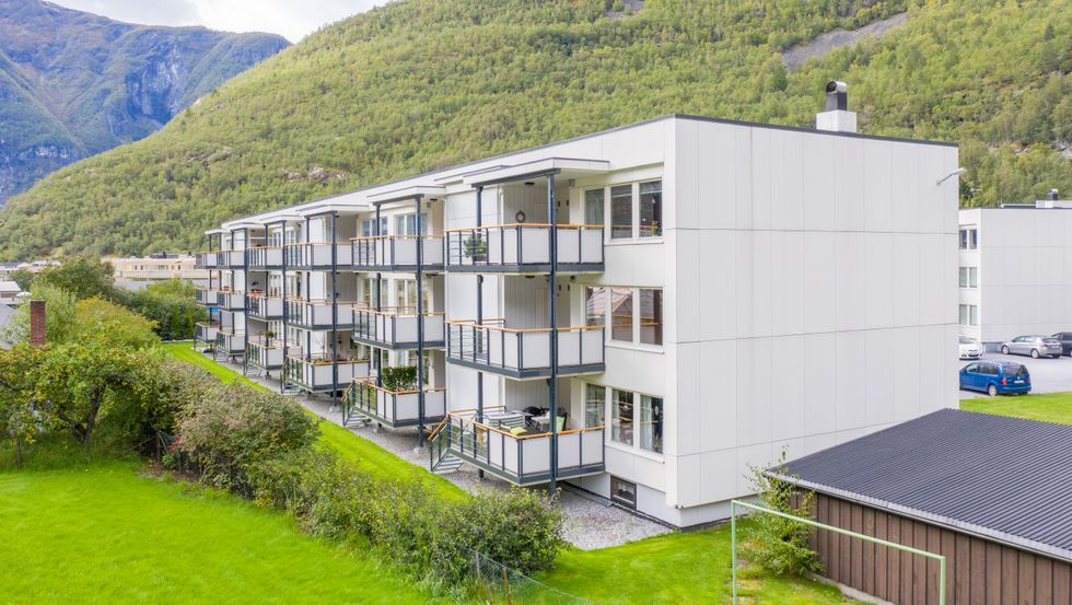 Leilegheiten i Flotavegen 6 B i Øvre Årdal blei selt til 1 200 000 kroner etter fyrste visning.