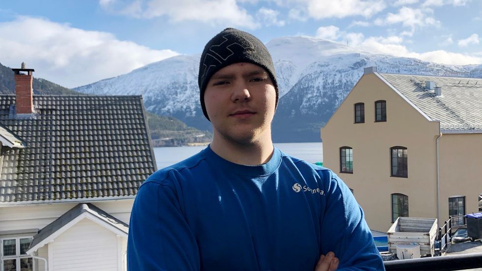 OM HEIMESKULE: – Kva med praktisk arbeid heimefrå på yrkesfag? Det blir mykje meir teori enn vanleg, prøvane blir heller ikkje som planlagt, seier Stadheim.