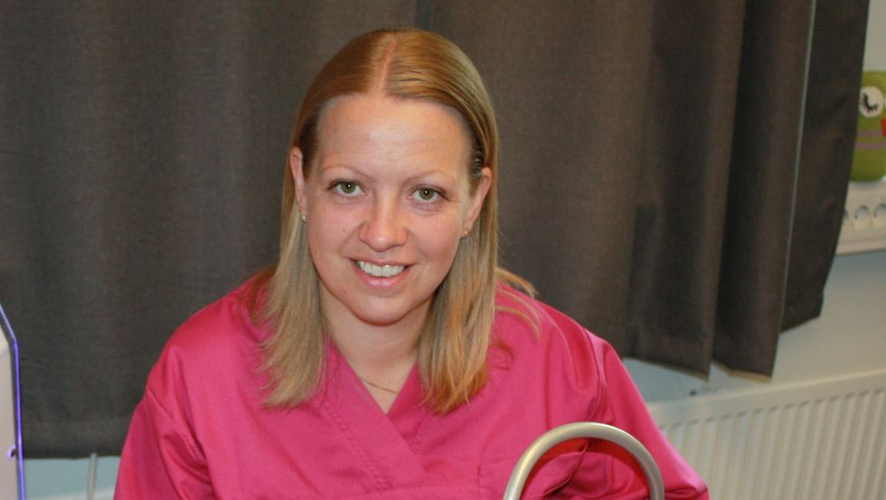 KLINIKK: Evy Skogen bruker no private midlar for å kunne dekkje dei løpande utgiftene til hudpleieklinikken hennar.