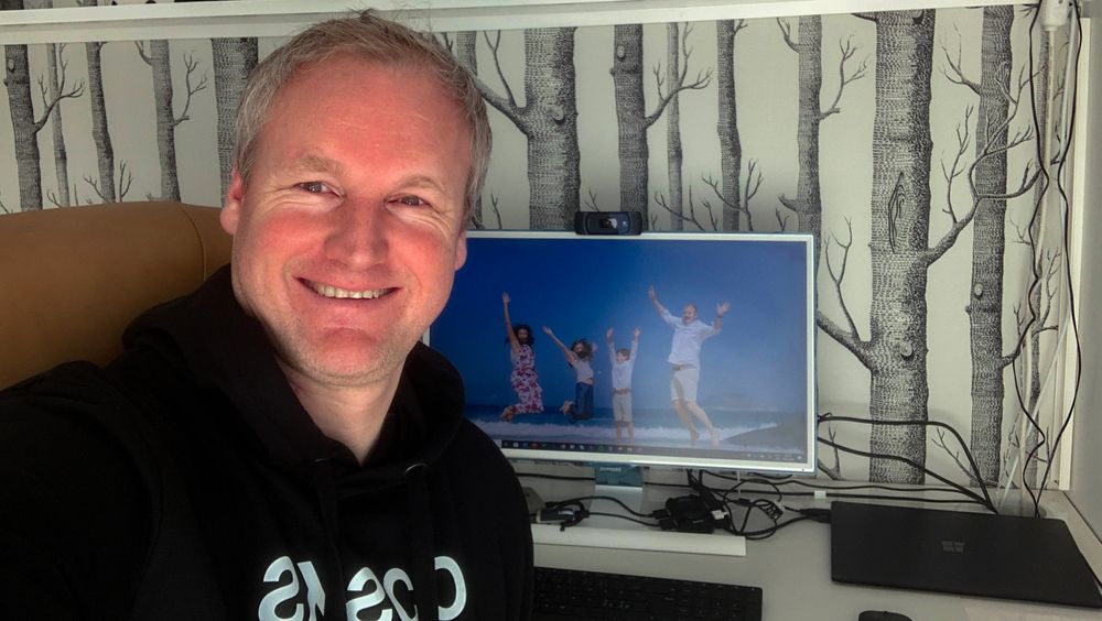 Konsernsjef i Sysco, Dagfinn Ringås, jobber fra sitt hjemmekontor på Nesøya i Asker.