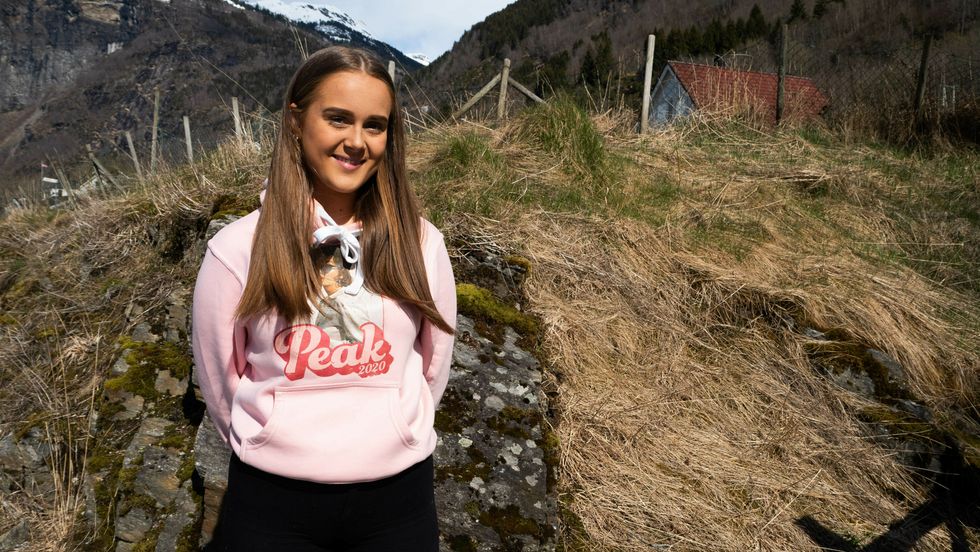 RUSSEPRESIDENT: Hedda Njøs er russepresident for raudrussen i Sogndal.