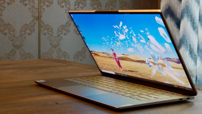 Lenovo Yoga S940.