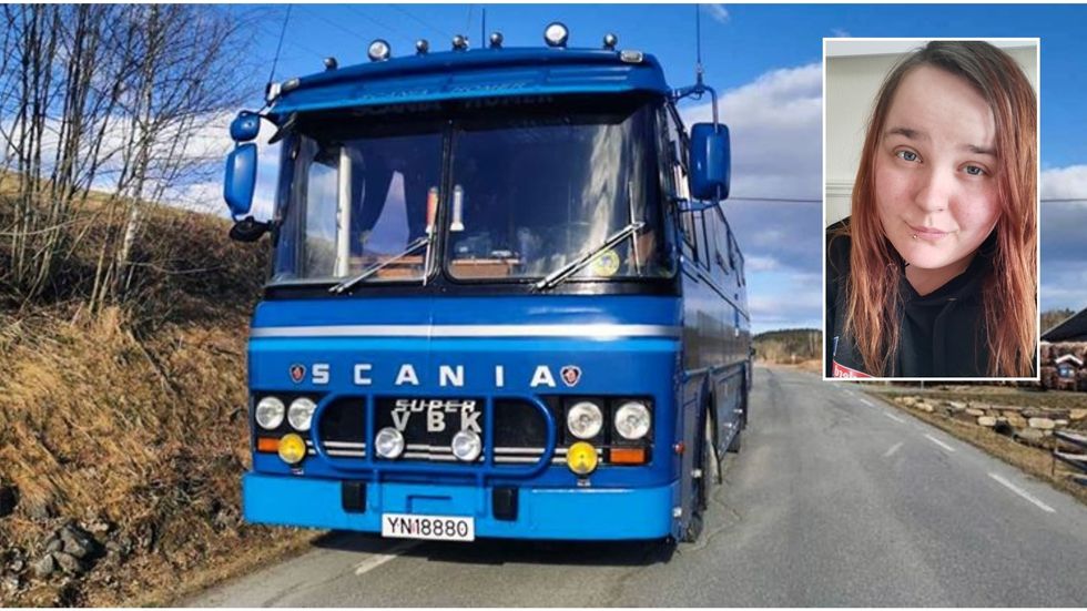 GAMMAL BUSS: Bussen er 40 år gammal, og har dei siste 18 åra blitt pussa opp til ein koseleg campingbuss.