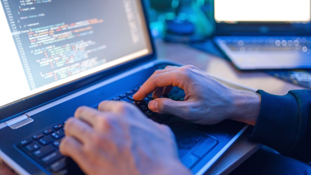 Ice avdekket et fiendtlig hackerangrep mot operatørens «Min Side». Drøyt hundre kontoer ble kompromittert.