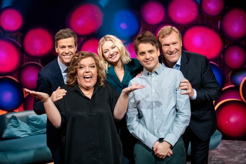 Kåss til kvelds har allerede gått en sesong på NRK. Nå søker de en ny tekstforfatter.