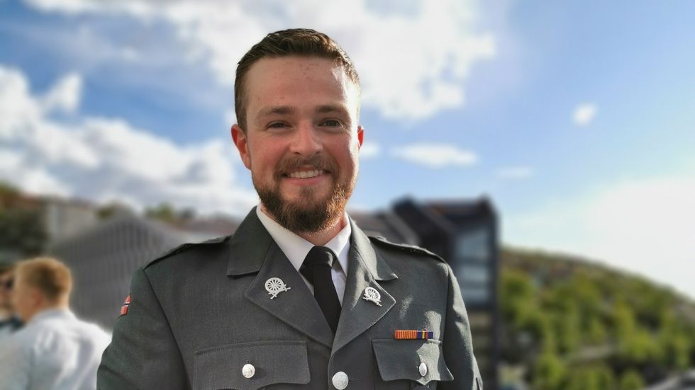PARAMEDICSTUDENT: Espen Sleppen Josvanger er paramedicstudent i Oslo, og tidlegare har han vore fem år i forsvaret.