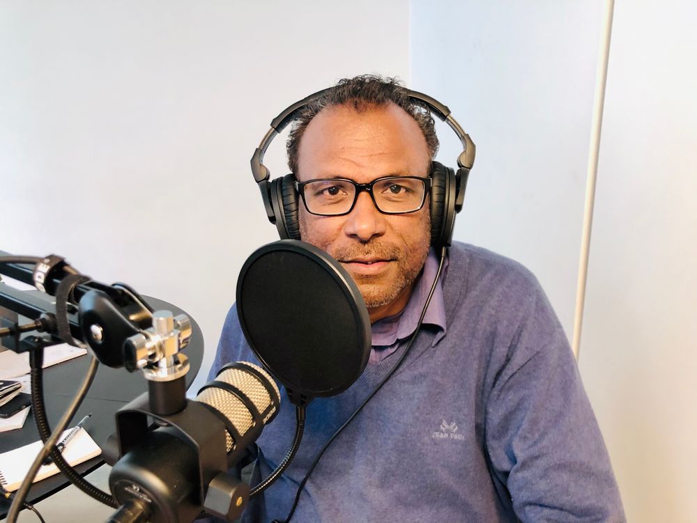 Tidligere NRK-programleder Rajan Chelliah snakker ut i Pressepodden.