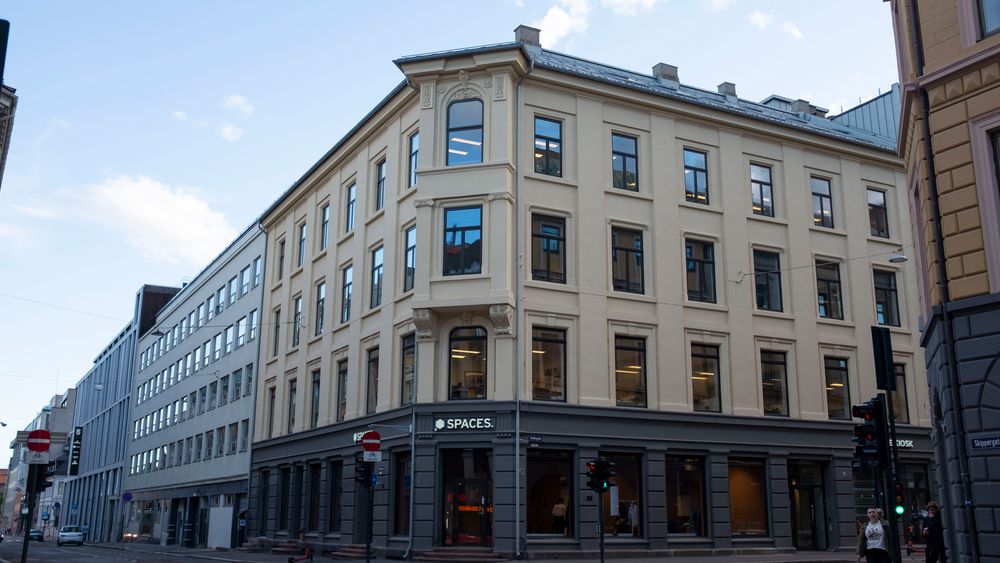 Salesforce Norges kontor på Spaces ved Kvadraturen åpner opp for flere titalls nyansatte mandag 13. juli. Programvaregiganten leier kontorene på kort kontrakt for å kunne skalere opp raskt.