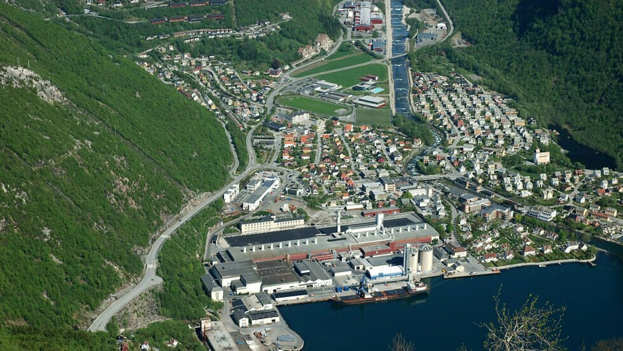 DYRASTE: Den dyraste eigedommen i Høyanger kommune vart seld for over 2 millionar.