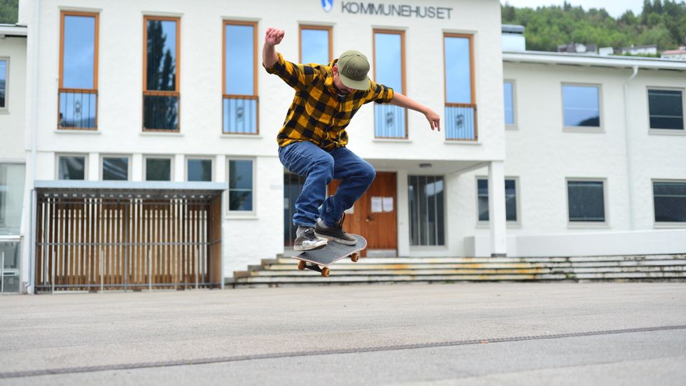 FLYR HØGT: Ein skatepark i Sogndal har vore tema i årevis. No ser det ut til at draumane kan få luft under vengene.