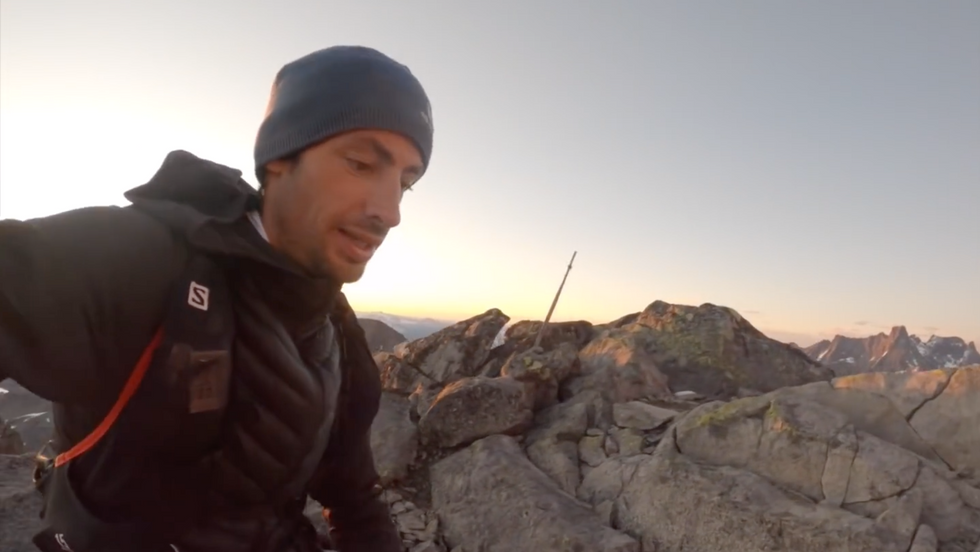 UTFORSKING: Kilian Jornet ønskte å utforska Hurrungane frå soloppgang til solnedgang. Førebuingane avgrensa seg til å studera ruta på kart.