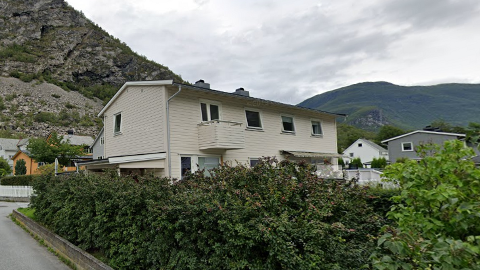 TINGLYST: Kyrkjevegen 10A er seld for 2 250 000 kroner.