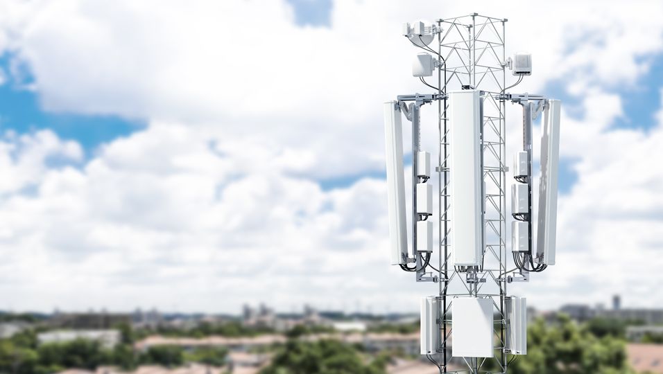 Ilustrasjonsbilde av en 5G-mast fra Ericsson.