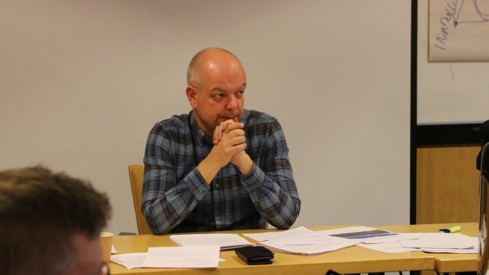EIN RETT: Ordførar Hilmar Høl meiner Årdal har rett på å vera med i miljøvennlege transportløysingar mellom Sogn og Bergen.