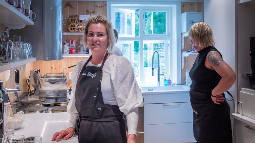 MÅ VENTE: Den planlagde matserveringa er sett på vent etter at kokken måtte gi seg av personlege årsaker. Her er frå opningshelga.