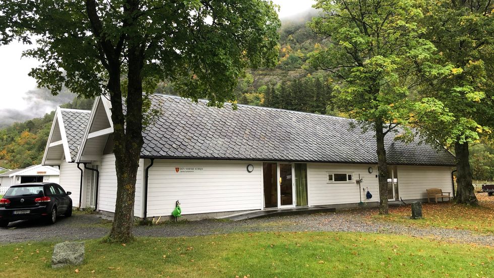 KANDIDAT: Kyrkjestova bak Hauge Kyrkje er ein av kandidatane til lokale for lyvssynsnøytralt seremonirom.