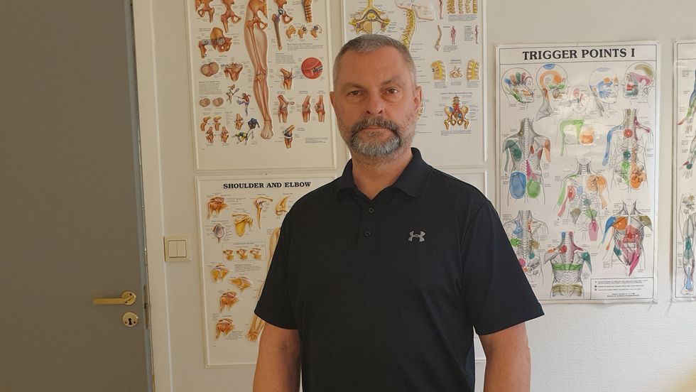 VELVÆREHUSET: Marek Kwasnik er nyste tilskot i Velværehuset i Lavik
