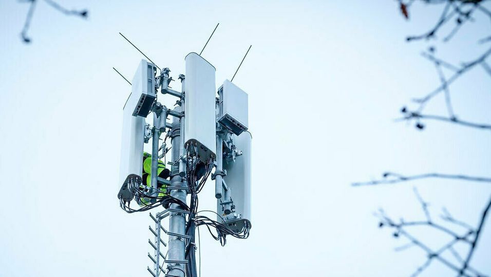 Uansett hvor mye virtualisering som skjer av nettverksfunksjonene i mobilnett, er det fortsatt fysiske komponenter som sørger for at mobilkundene får signal.