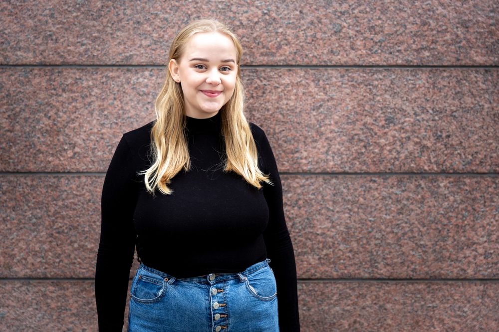 Maren Olava Ask Hütt er programleder for den nye podkastsatsingen til Avdeling Z.