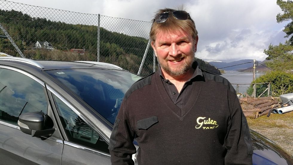 BEKYMRA: Ivar Eide i Gulen Taxi er bekymra for konsekvensane usemja med Helse Bergen vil ha for pasientane.