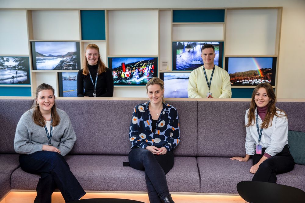 Bergens Tidende sitt «Prosjekt Emma og Mathias». Fra venstre: Karoline Risnes, Hanne Eskeland (bak), Hanne Louise Åkernes, Johannes Steen (bak) og Jannica Luoto.