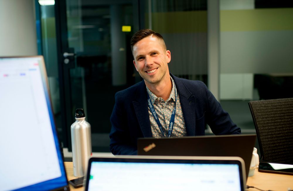 Reportasjeleder i Bergens Tidende, Helge O. Svela, gleder seg over avtalen med NY Times.