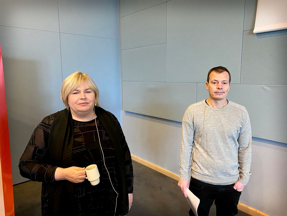 Generalsekretær Elin Floberghagen i Norsk Presseforbund og redaktør Håvard Melnæs i Josimar. Her under PUFF-konferansen 15. oktober 2020.
