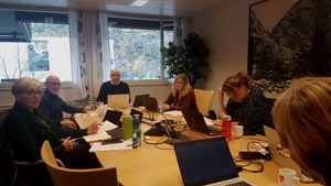 Bilde: Arkiv img.gfx.no261926198431Bestlest Max Ei ekkel oppleving å få hjorten på panseret – NRK Vestland
