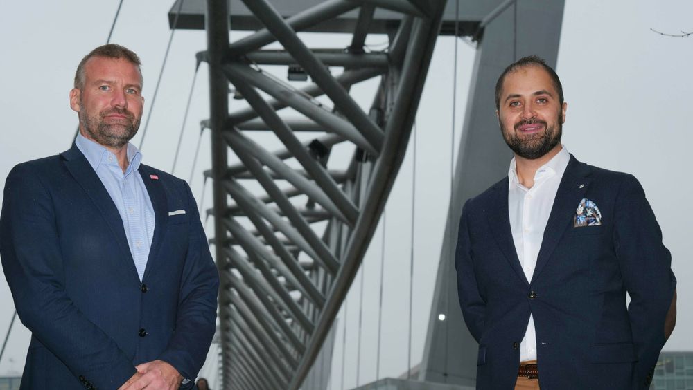 Sean Armara ansatt som direktør for cybersikkerhet. Her sammen med direktør Carl Axel Hagen.