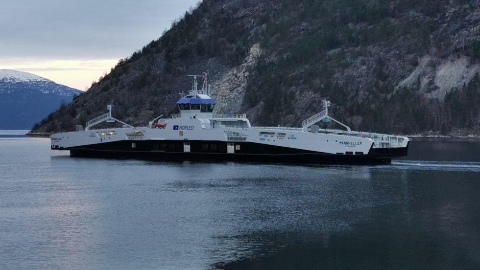 I natt kom den nye storferja til gamlefylkets mest trafikkerte samband