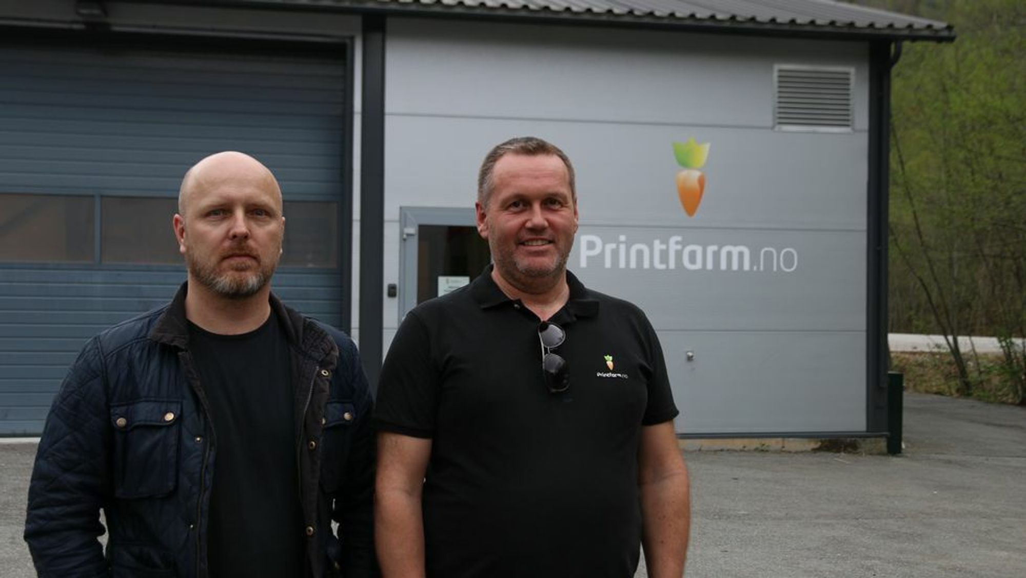 PRINTFARM: Dagleg leiar Øyvind Aga (t.v) og styremedlem Roger Hollevik (t.h).