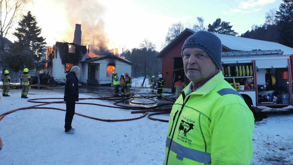 NIFST: Noko av det første Sverre Bruheim gjorde etter at han hadde ringt 110 var å sjekke om det stod bilar på tunet og om nokon kunne vere i huset.