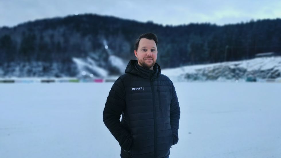 HÅPEFULL: Sebastian Kaldestad håpar eit mogleg samarbeid mellom KIL og Sogndal fotball vil bere frukter for kvinnefotballen i Sogn.