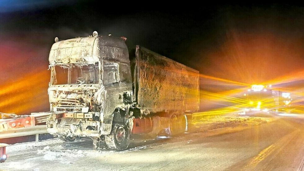 OVERTENT: Føraren varsla sjølv naudetatane i natt.